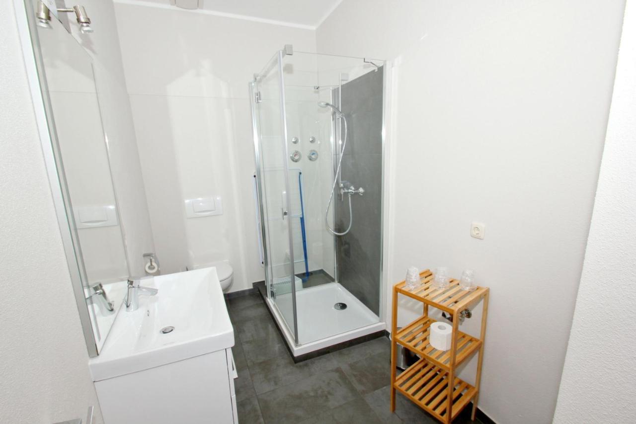 Balkon, Gratis Nutzung Vom Ahoi Erlebnisbad Und Sauna In Sellin - Residenz Strandeck Fewo01 괴렌 외부 사진